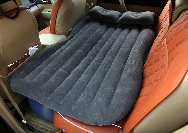 Cama inflable con forma de coche – Acolchada y portátil.