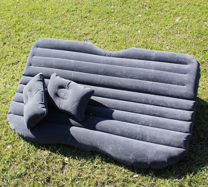 Cama inflable con forma de coche – Acolchada y portátil.