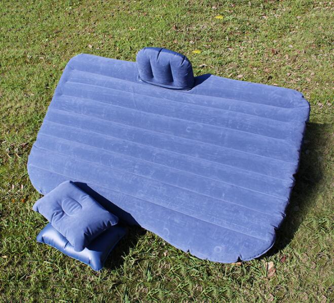 Cama inflable con forma de coche – Acolchada y portátil.